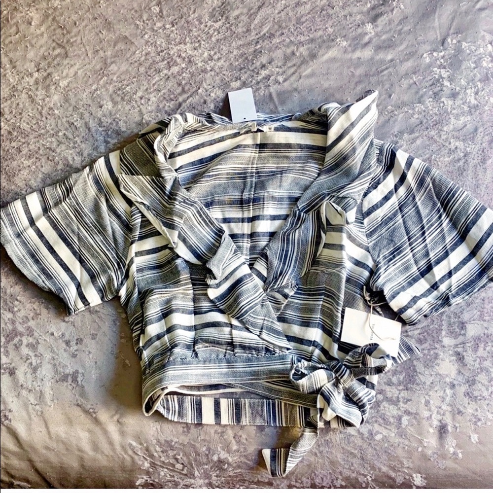 NEW REVOLVE Tularosa Selma Wrap Ruffle Crop Top - Picture 4 of 10